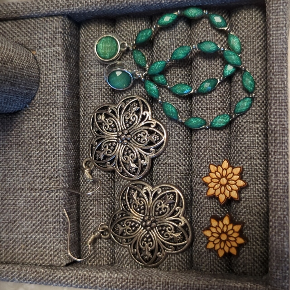 Set of three pairs of earrings